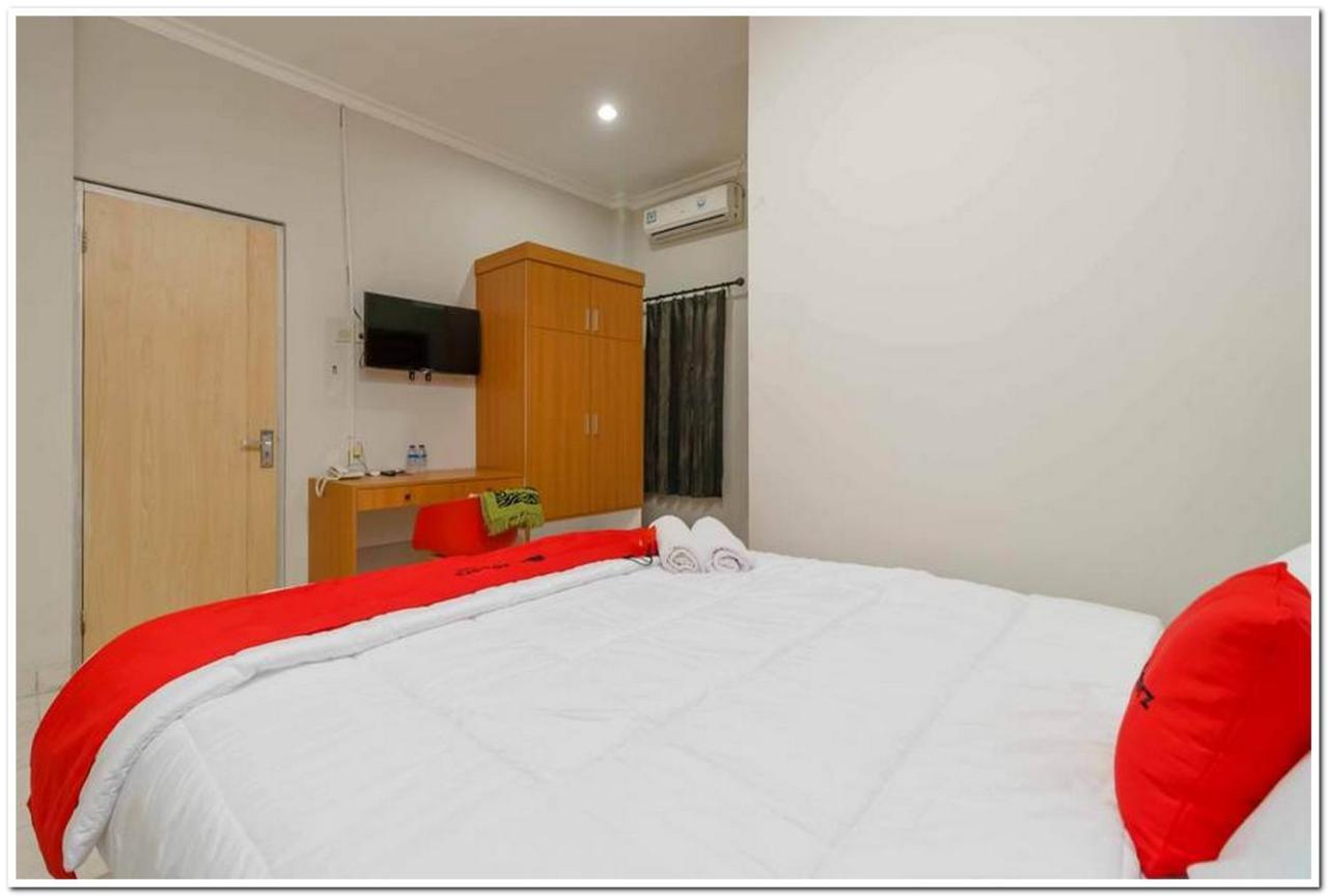 Reddoorz Near Jiexpo Kemayoran 2 Jakarta Exterior photo